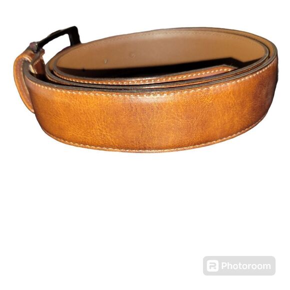 VAN HEUSEN LEATHER BELT NWT SIZE 38. ^ - Picture 3 of 3